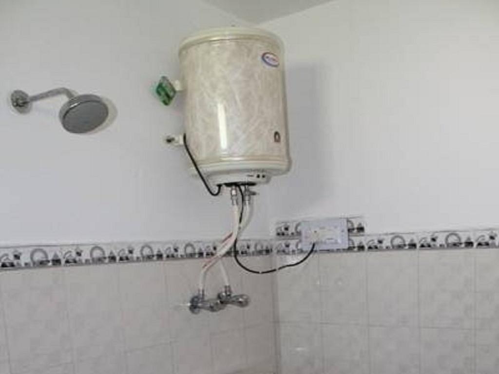Akash Hills Hotel Manāli Стая снимка